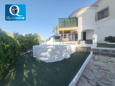 Villa con piscina in affitto a Pueblo Español - Coveta Fumá