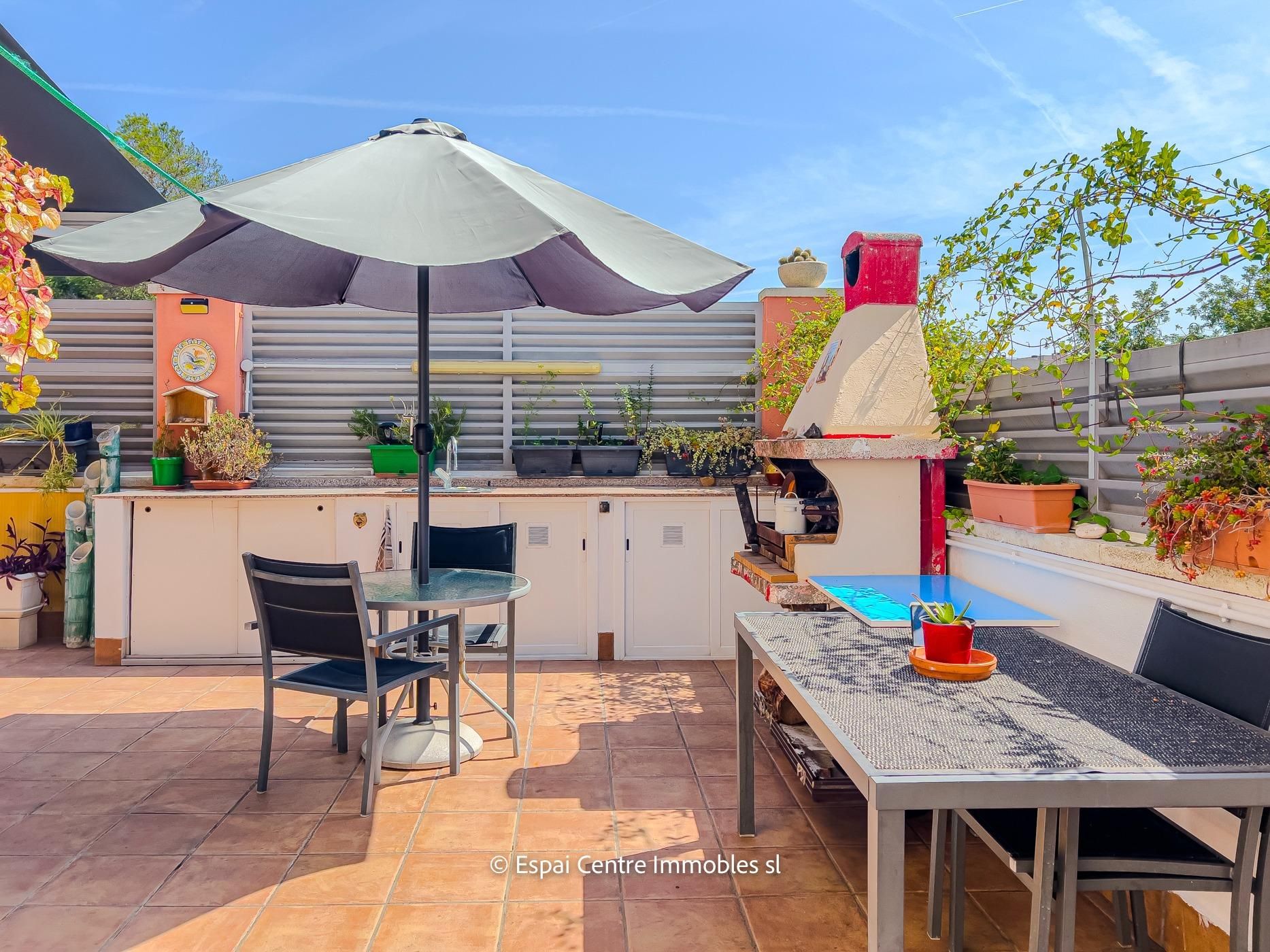Terrassa de Casa adosada en venda en Roda de Berà amb Calefacció, Parquet i Terrassa