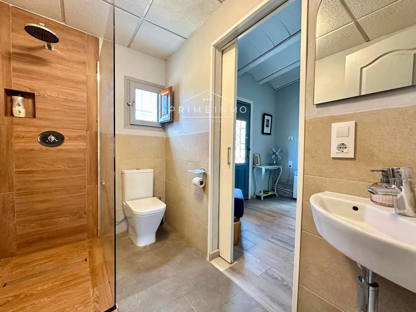 Baño de Finca rústica en venta en Camarles con Calefacción, Terraza y Trastero
