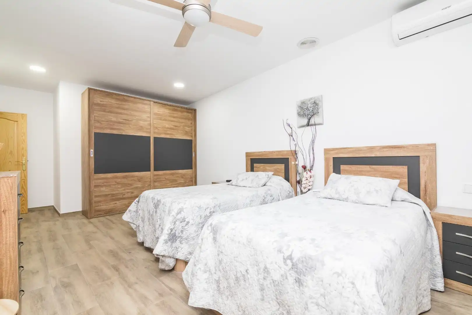 Bedroom of Houses for sale in Elche / Elx  with Private garden, Terrace and Storage room