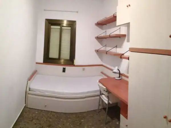 Schlafzimmer von Wohnung zur Miete in Barcelona mit Klimaanlage, Terrasse und Möbliert