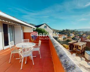 Terrassa de Casa o xalet en venda en Pontevedra Capital  amb Calefacció, Jardí privat i Parquet