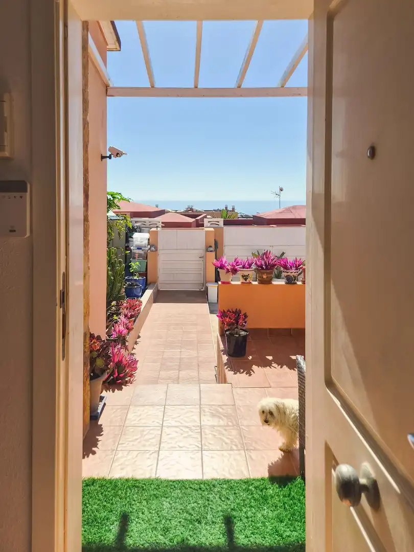 Terrasse von Einfamilien-Reihenhaus zum Verkauf in Antigua