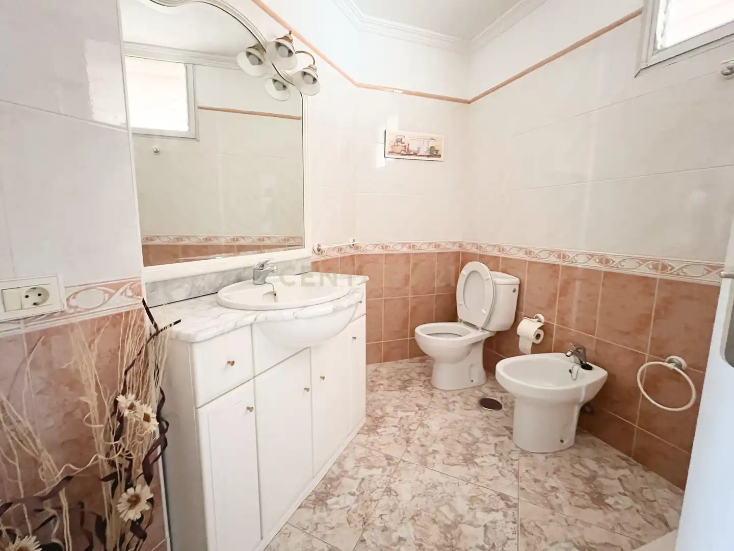 Badezimmer von Wohnungen zum Verkauf in Tacoronte