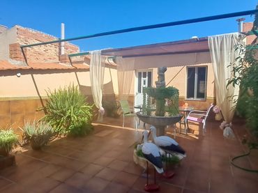 House for sale in Calle Ave María