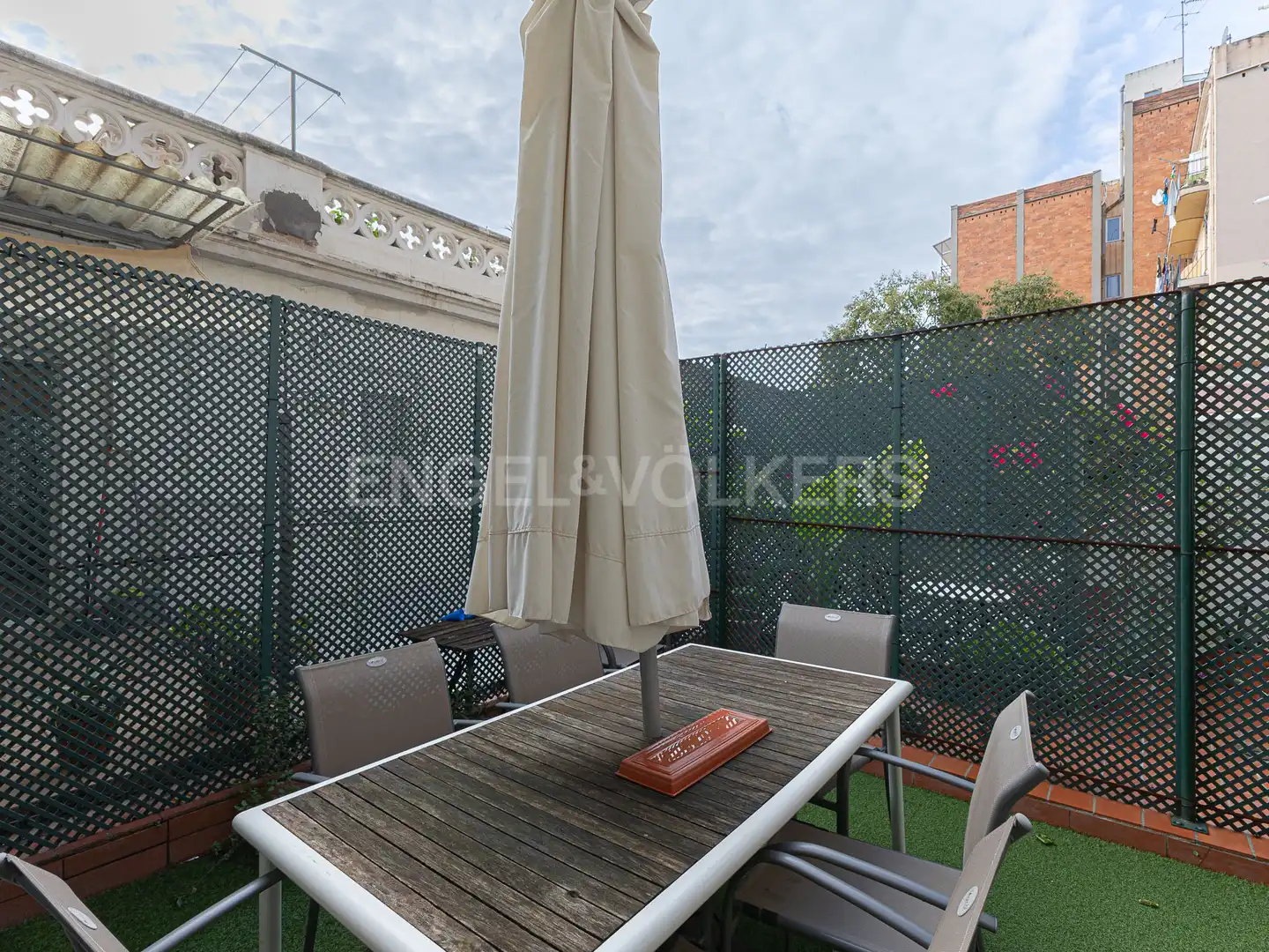 Terraza de Finca rústica en venta en Barcelona con Calefacción