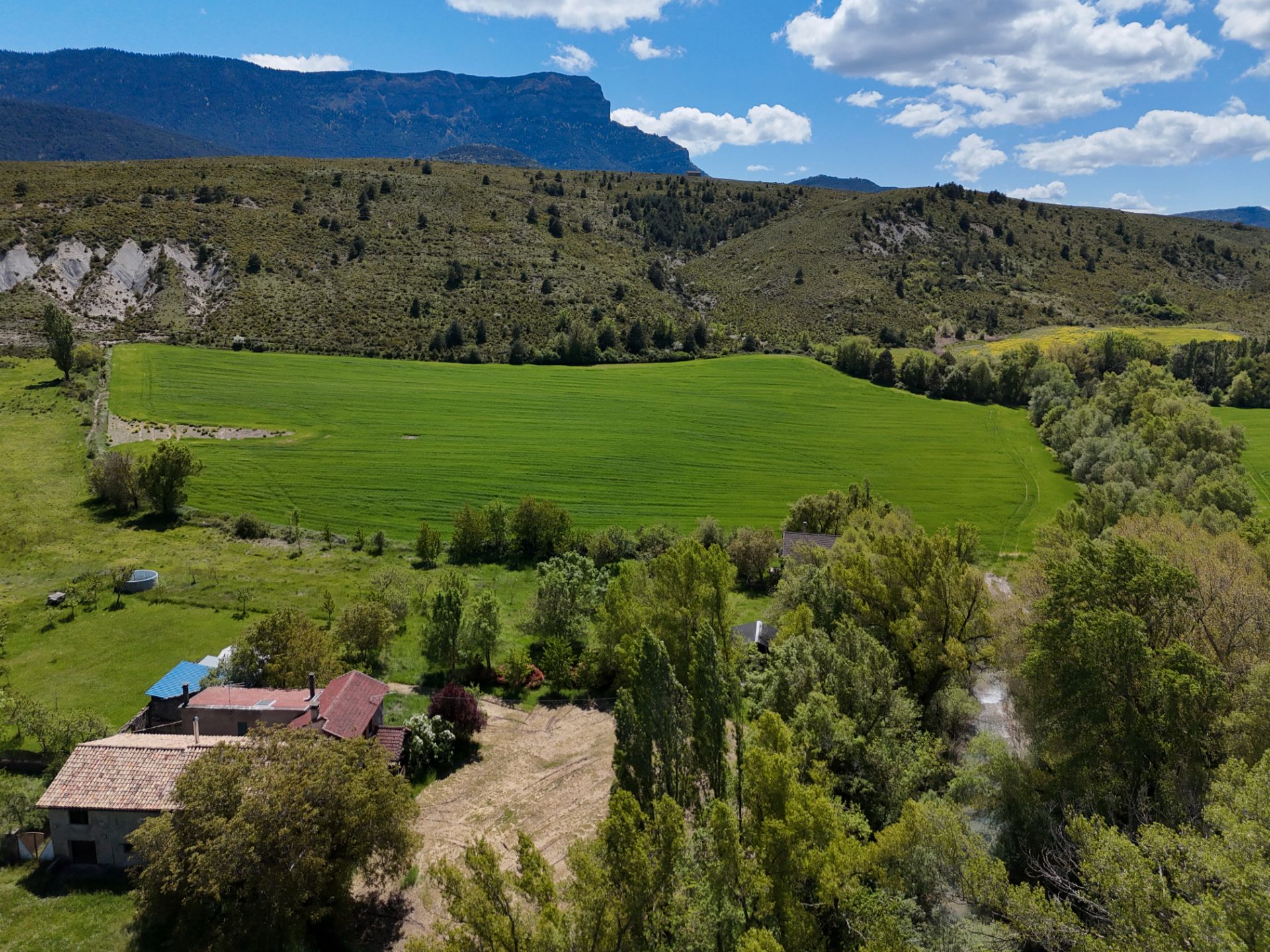 Finca rústica en venda en Jaca amb Calefacció, Jardí privat i Terrassa