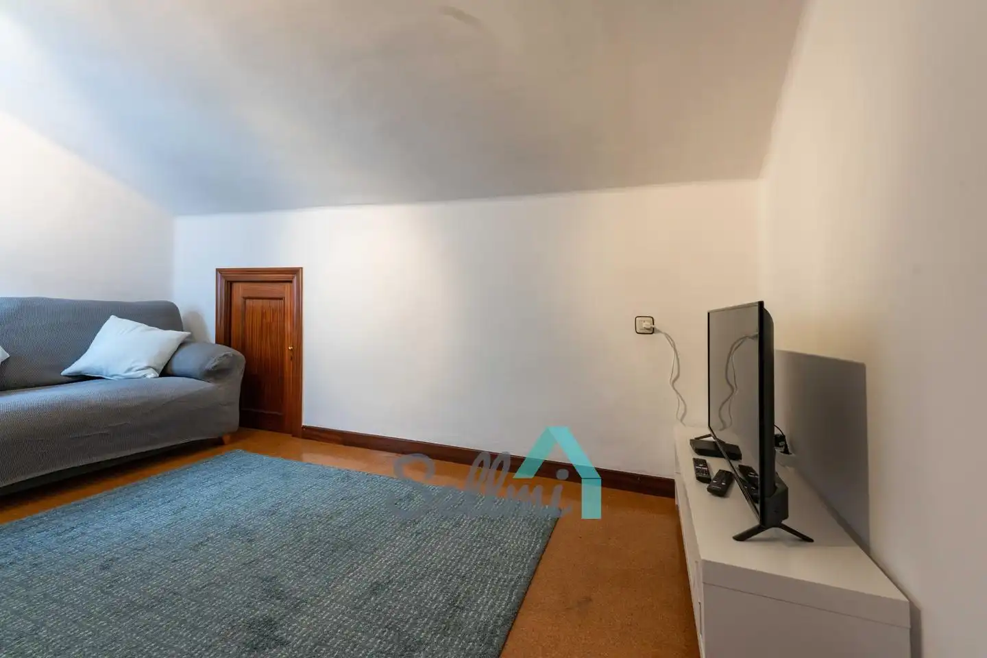 Flat for rent in De Gloria Fuertes, Masip