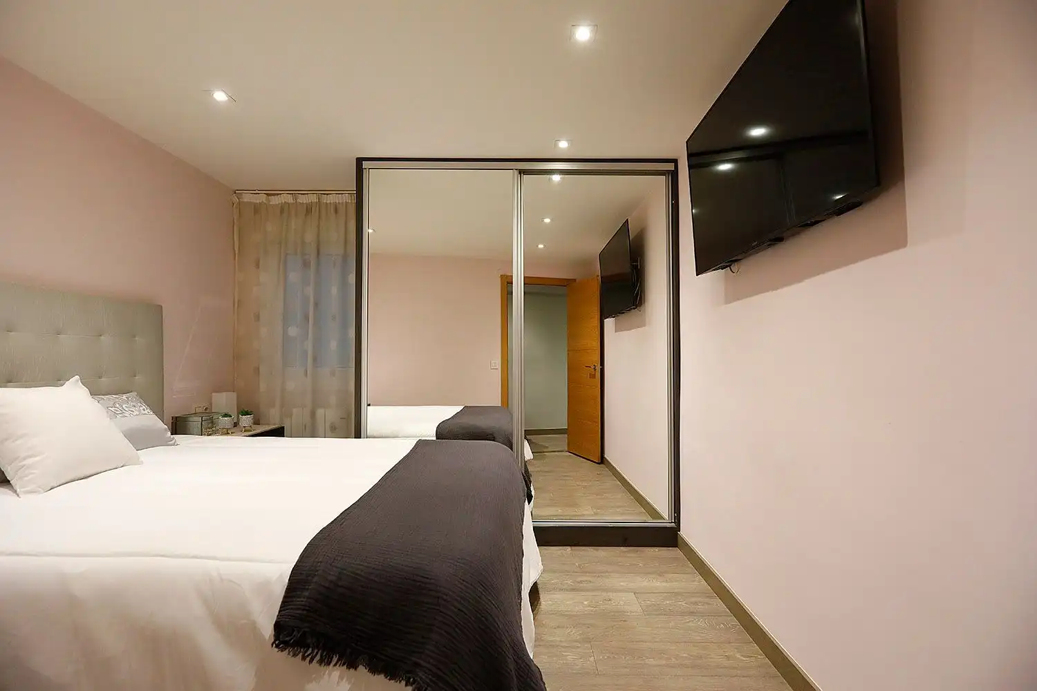 Schlafzimmer von Wohnung zum Verkauf in Irun  mit Heizung und Terrasse
