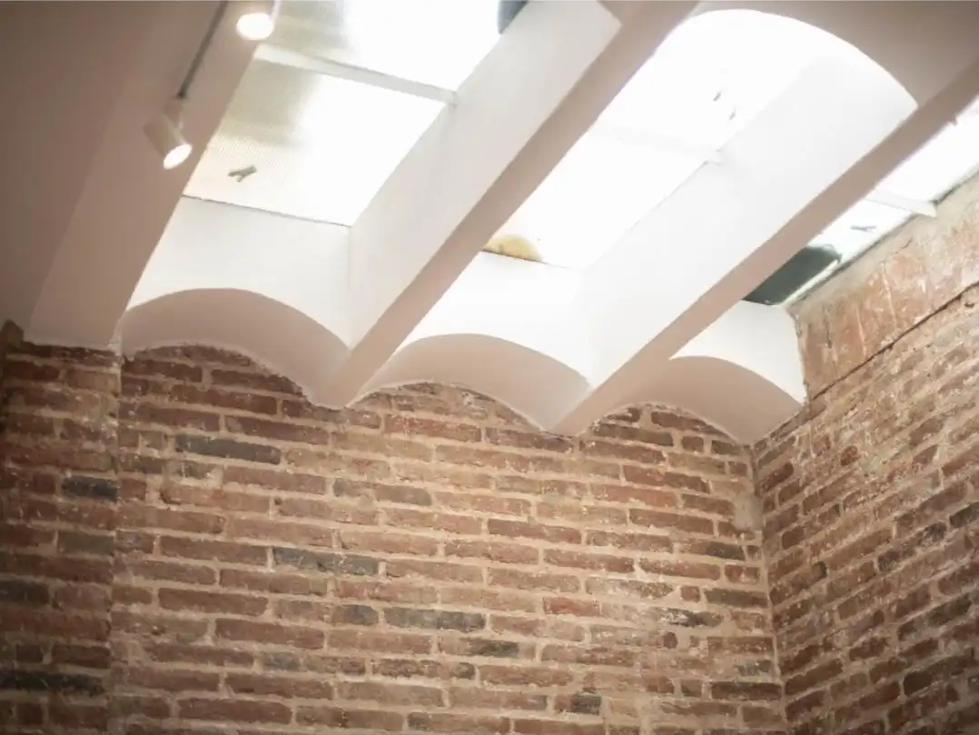 Flat for sale in Barcelona  with Air Conditioner, Private garden and Parquet flooring