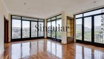 Living room of Flat for sale in  Barcelona Capital  with Air Conditioner, Heating and Terrace