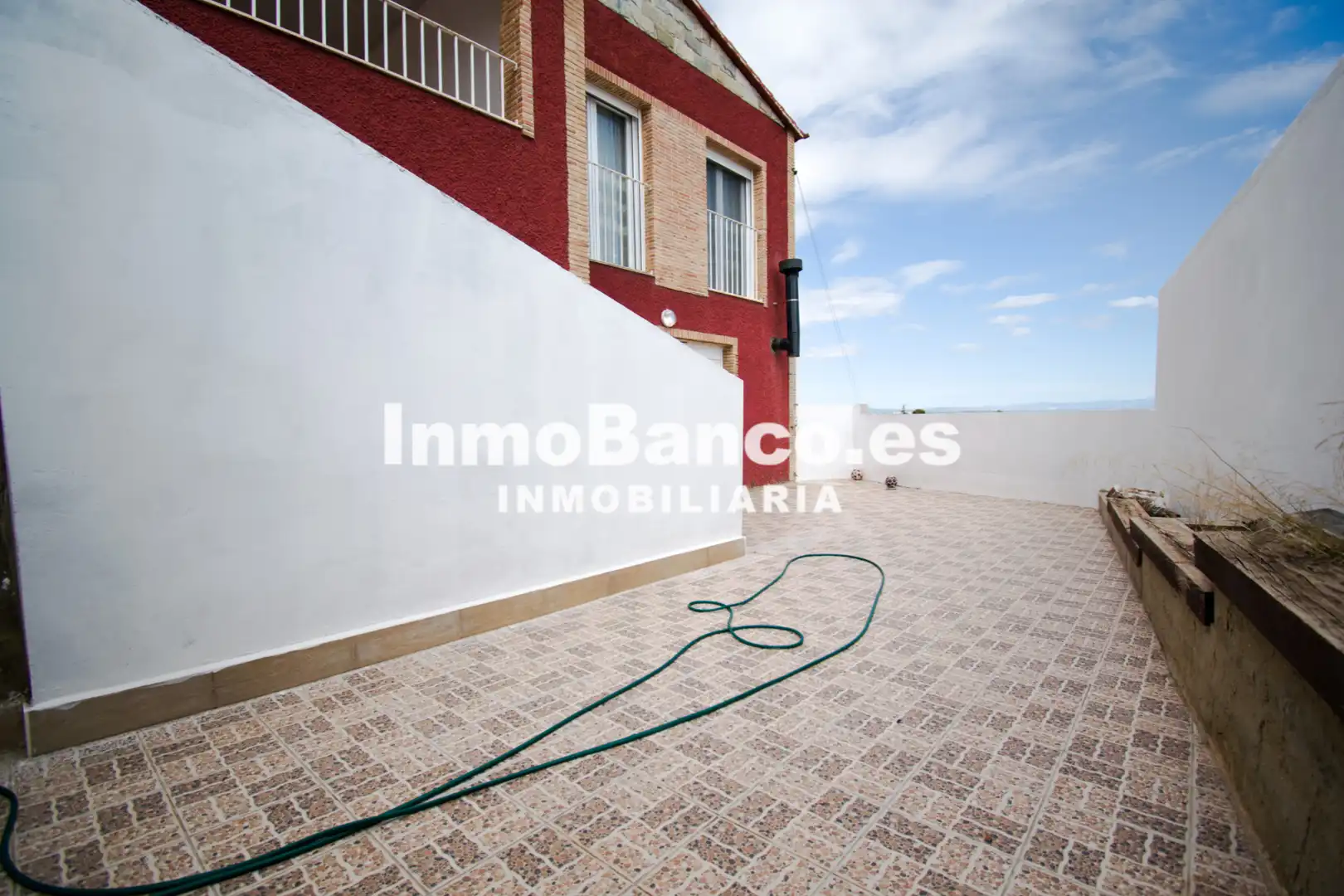 Vista exterior de Casa o chalet en venta en Chiva con Jardín privado, Parquet y Terraza