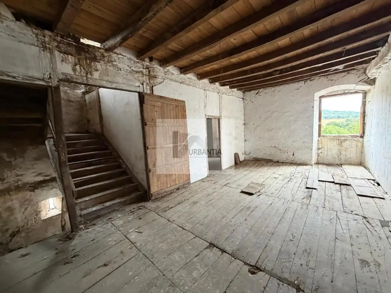 Country homes for sale in Basaburua, Navarra