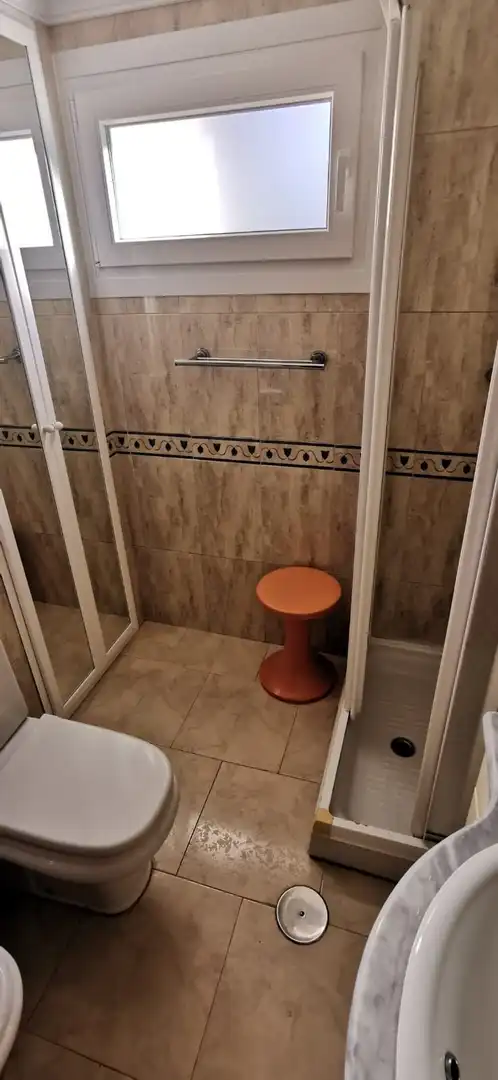 Bany de Pis de lloguer en Algeciras