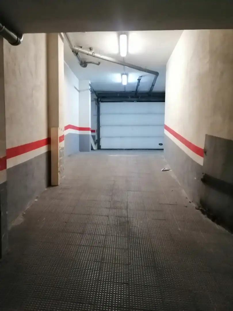 Double with lift for sale in Calle Calixto y Melibea 8, imagen 4