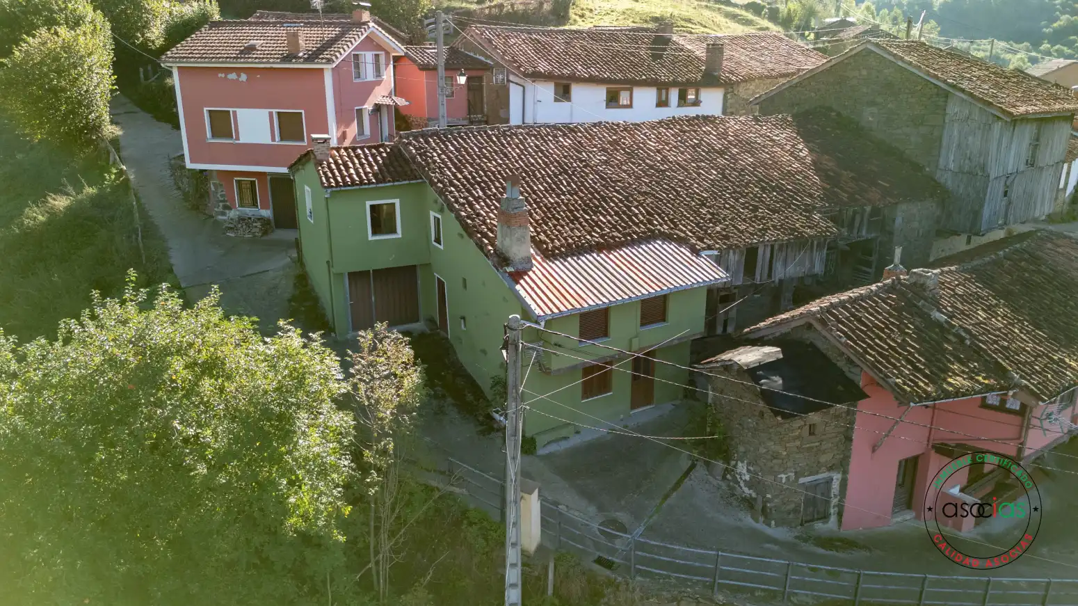 Casa en venda a Caso - Lugar La Felguerina 5, imagen 2