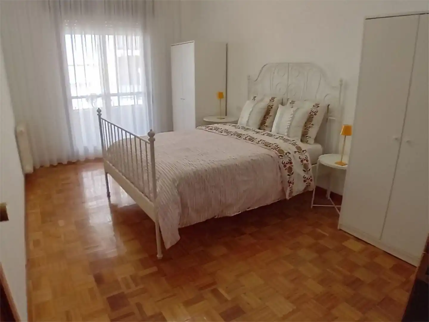 Schlafzimmer von Wohnung zur Miete in Couto