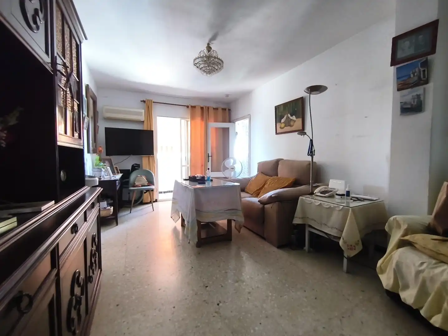 Sala d'estar de Pis en venda en  Sevilla Capital amb Aire condicionat i Balcó
