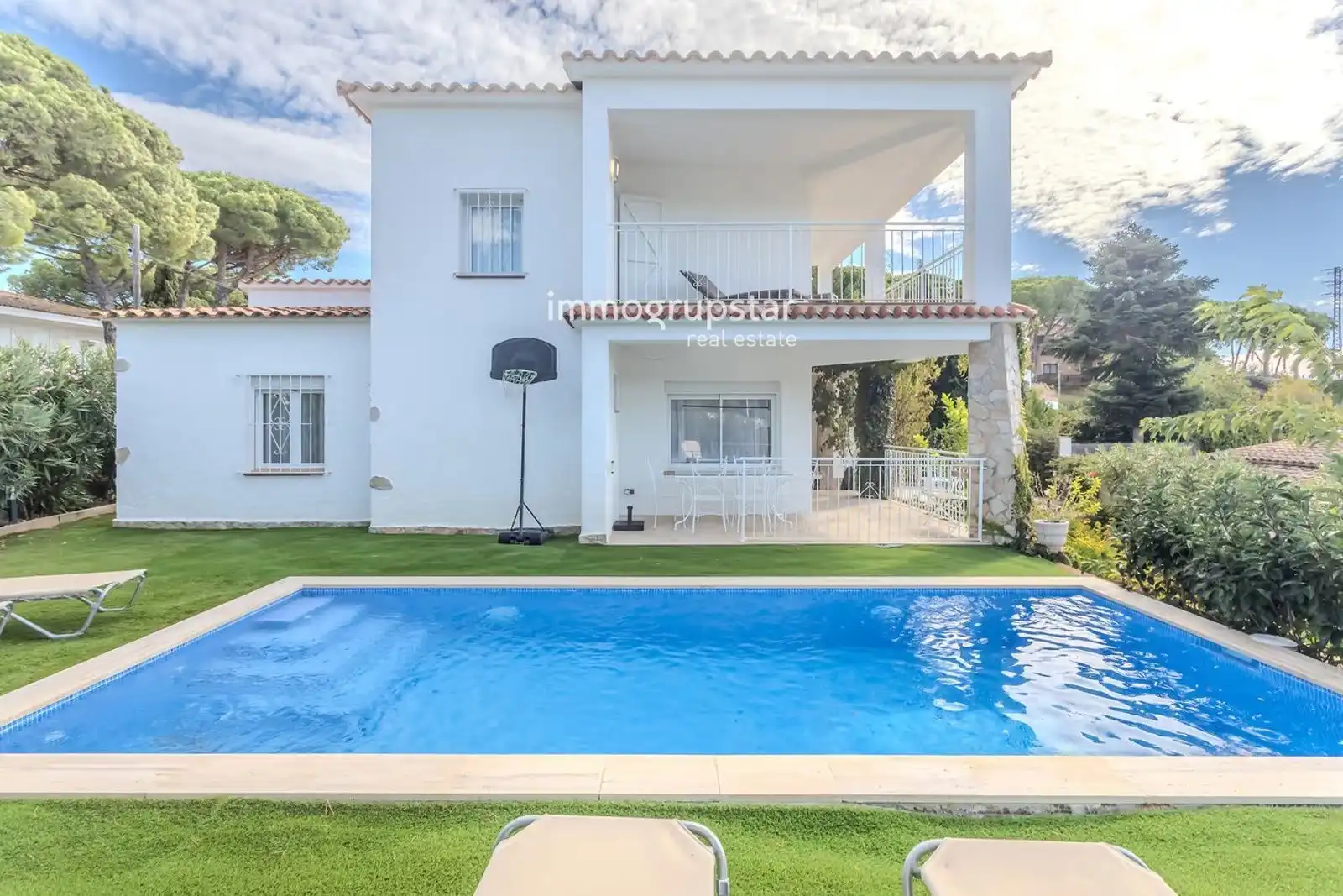 Casa o xalet en venda a Noguera, 5, Los Pinos - Politur