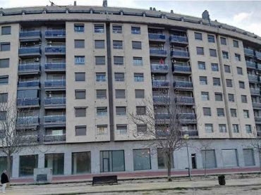 Piso con ascensor en venta en Av Ronda