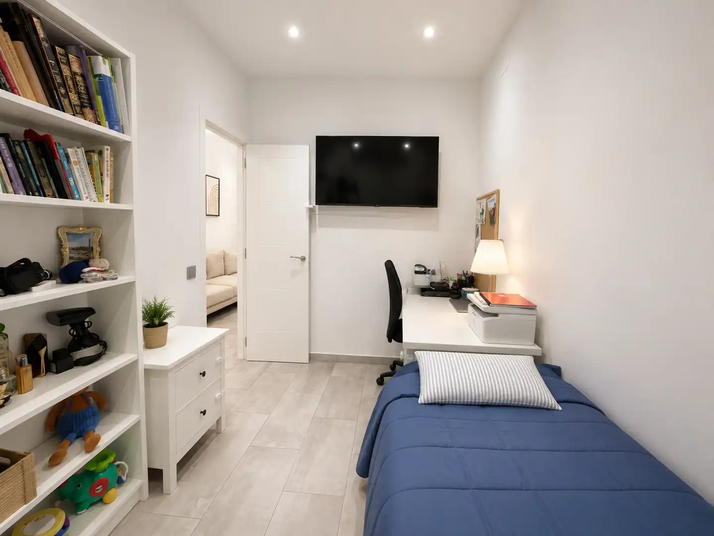 Bedroom of Flat for sale in Barcelona  with Air Conditioner, Heating and Parquet flooring