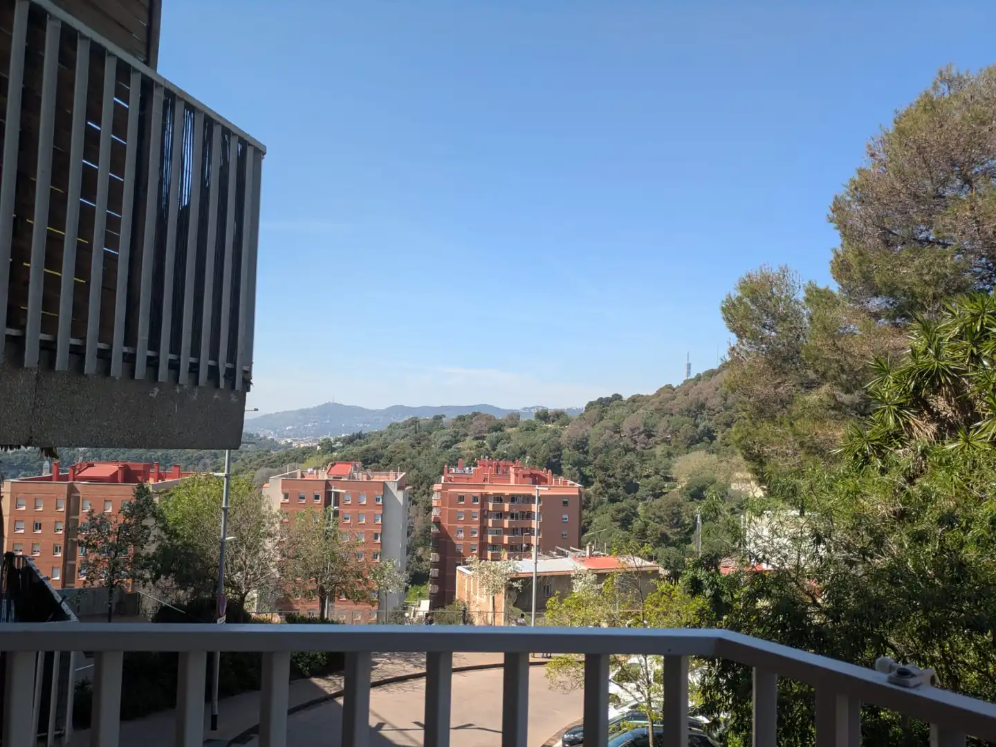 Vista exterior de Piso en venta en Barcelona con Calefacción, Amueblado y Balcón