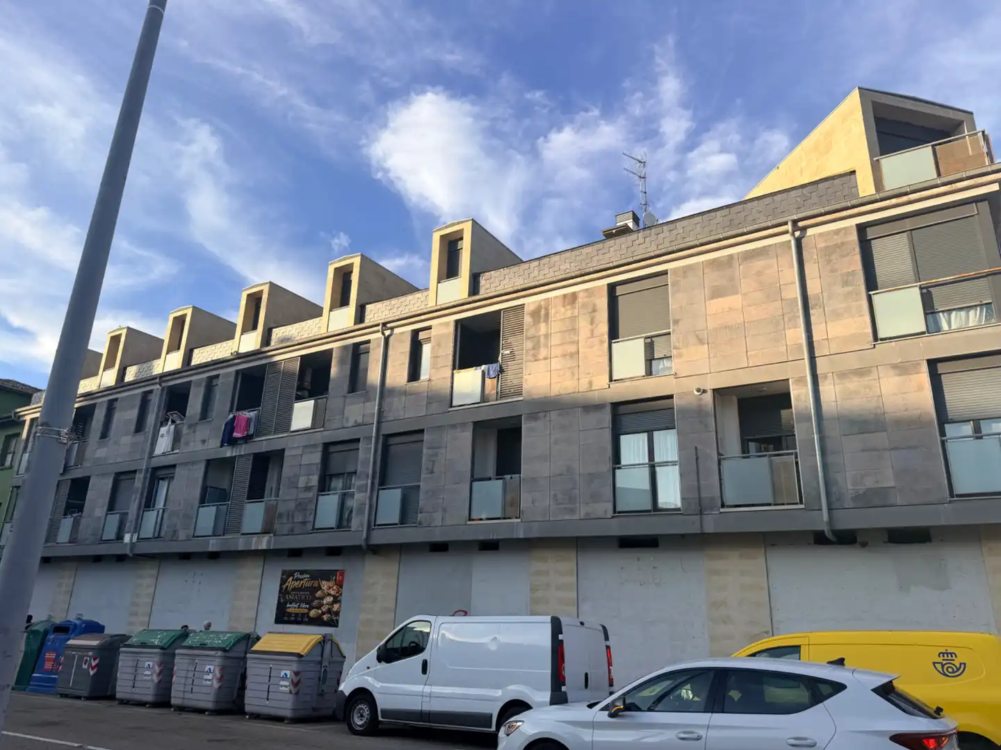 Piso con balcón en venta en Calle de Emilio de Mier 1, imagen 40