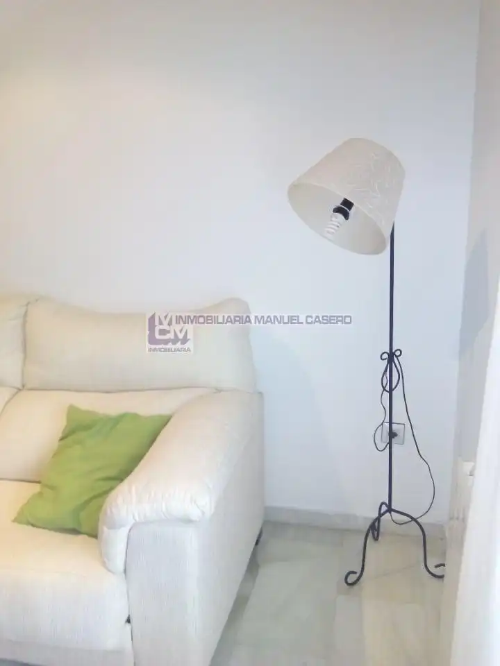 Schlafzimmer von Wohnung zur Miete in Cáceres mit Klimaanlage, Heizung und Möbliert