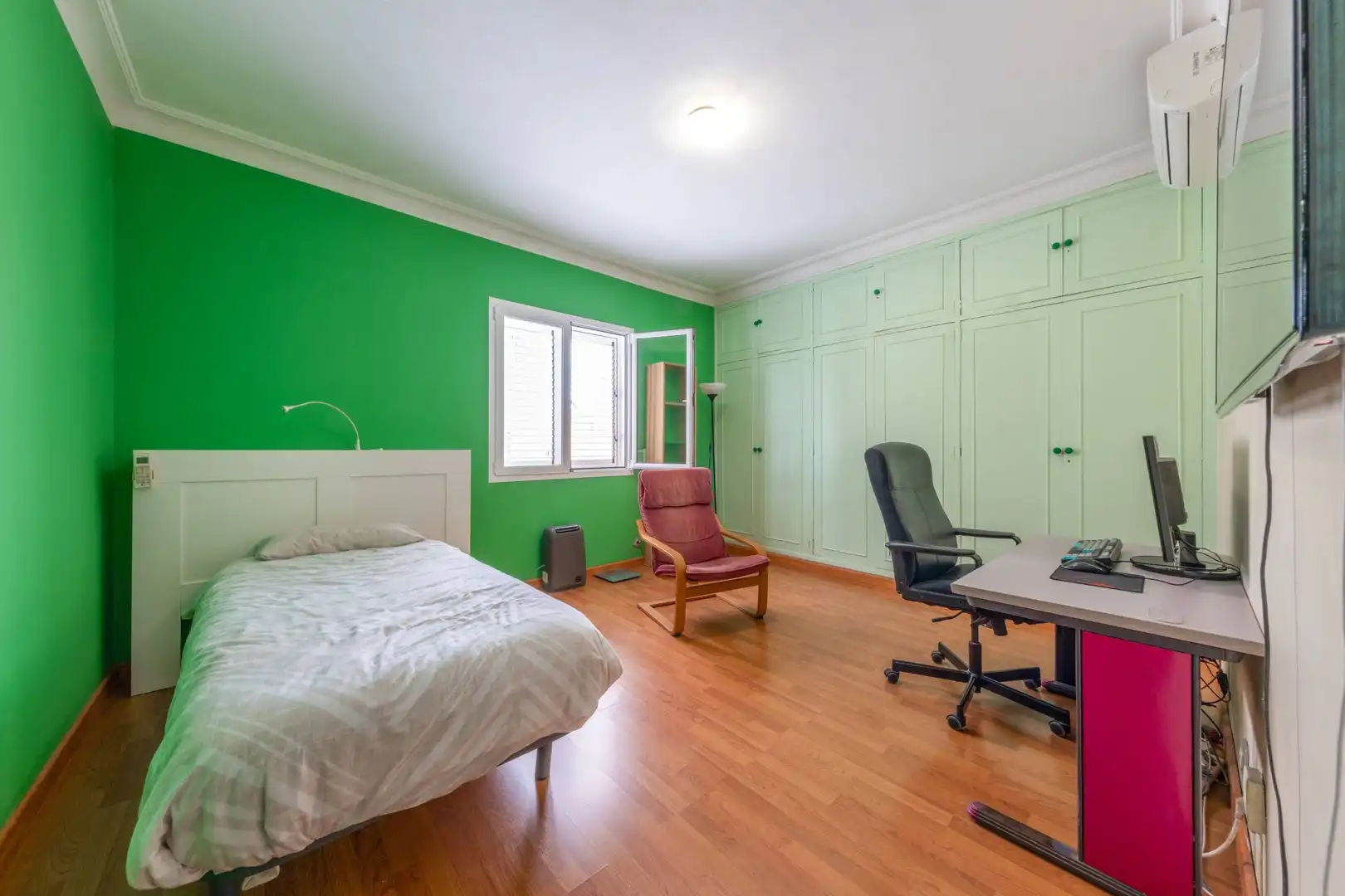 Habitación de Casa adosada en venta en Las Palmas de Gran Canaria con Jardín privado, Terraza y Trastero