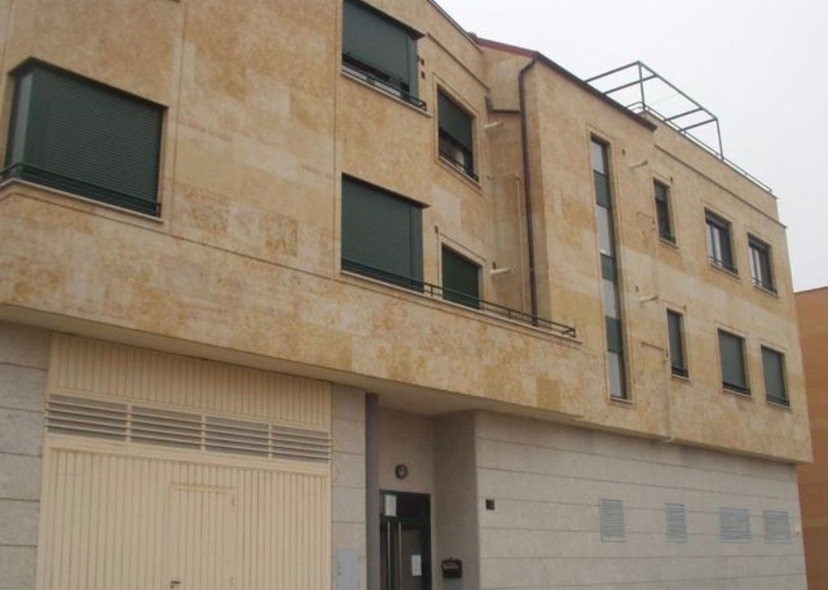 Vista exterior de Pis de lloguer en Salamanca Capital amb Calefacció, Parquet i Moblat