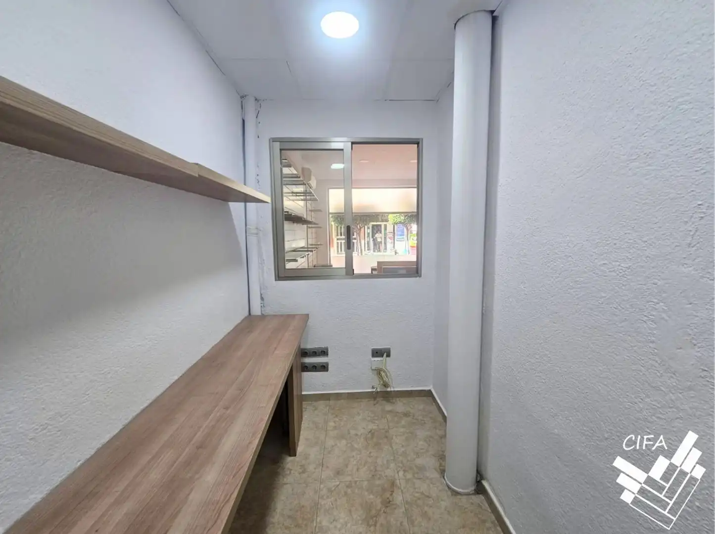 Commercial properties for sale in Benicarló  with Air Conditioner