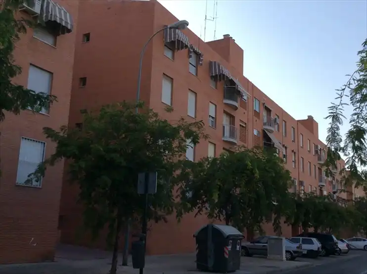 Exterior view of Garage for sale in Granada