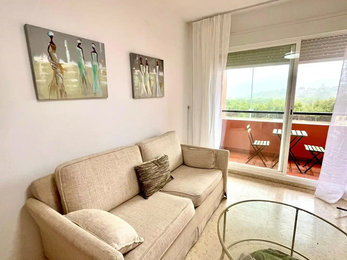 Sala de estar de Apartamento de alquiler en Algeciras con Piscina comunitaria