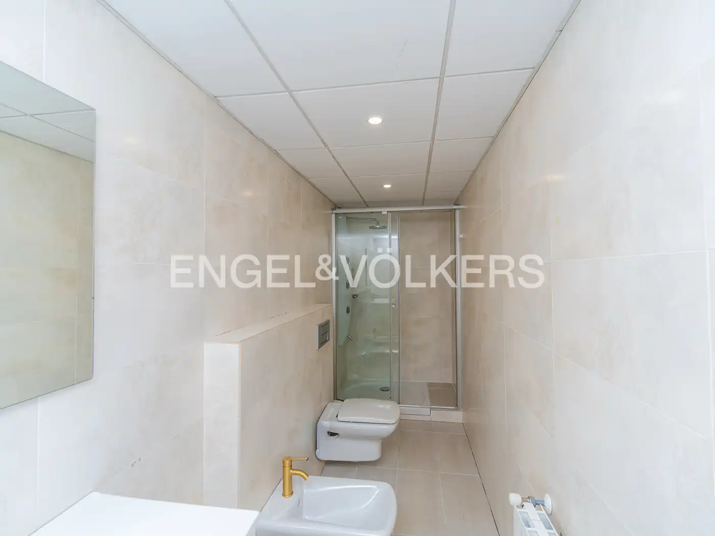 Bathroom of Flat for rent in Alicante / Alacant  with Air Conditioner, Heating and Furnished