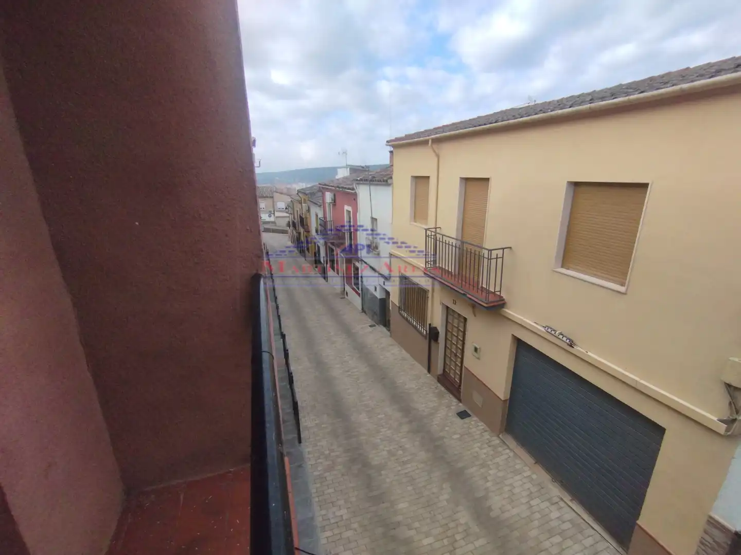 Vista exterior de Casa adosada en venta en Navas de San Juan con Terraza, Trastero y Balcón