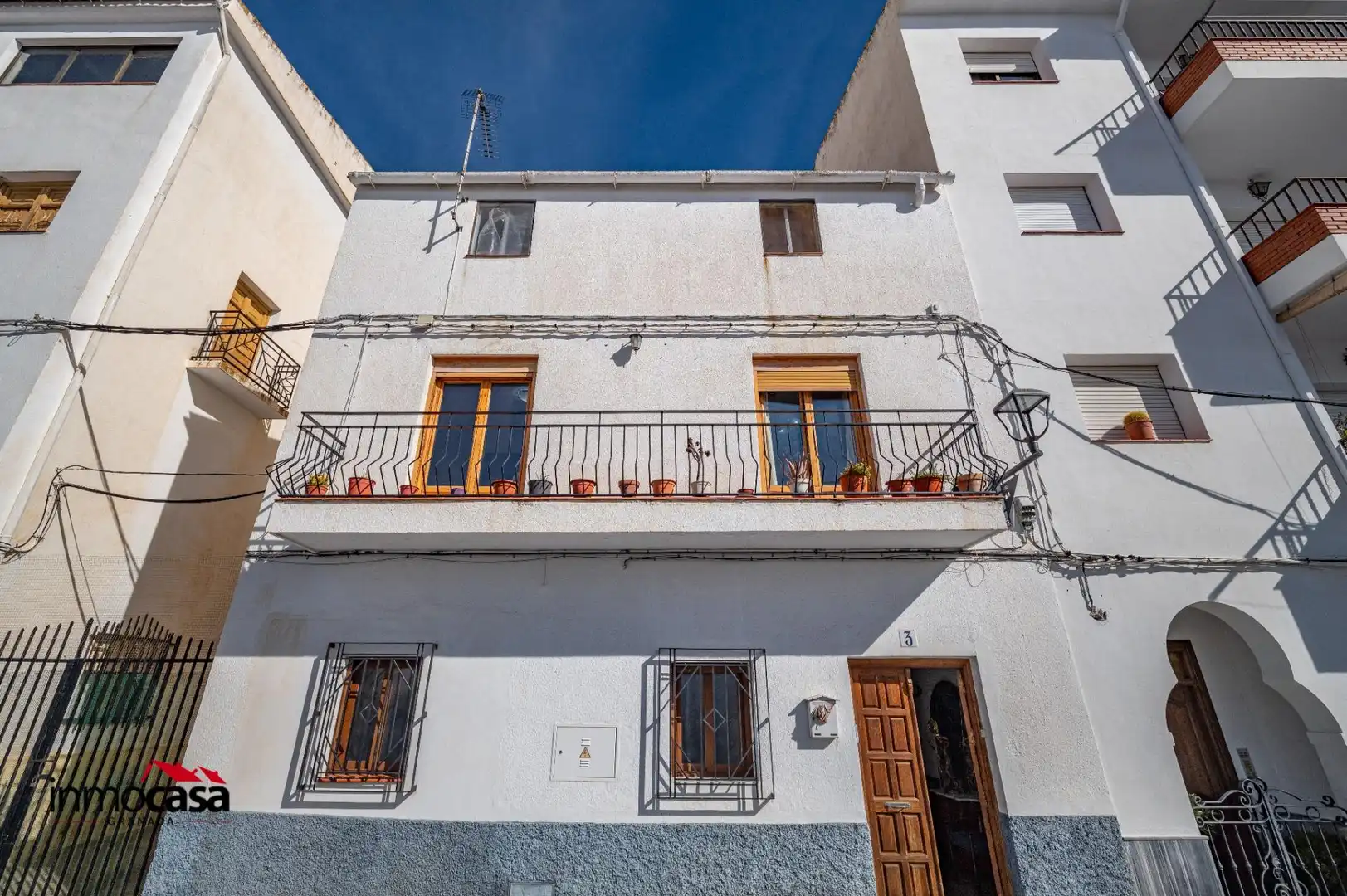 Vista exterior de Casa o xalet en venda en Cádiar amb Terrassa