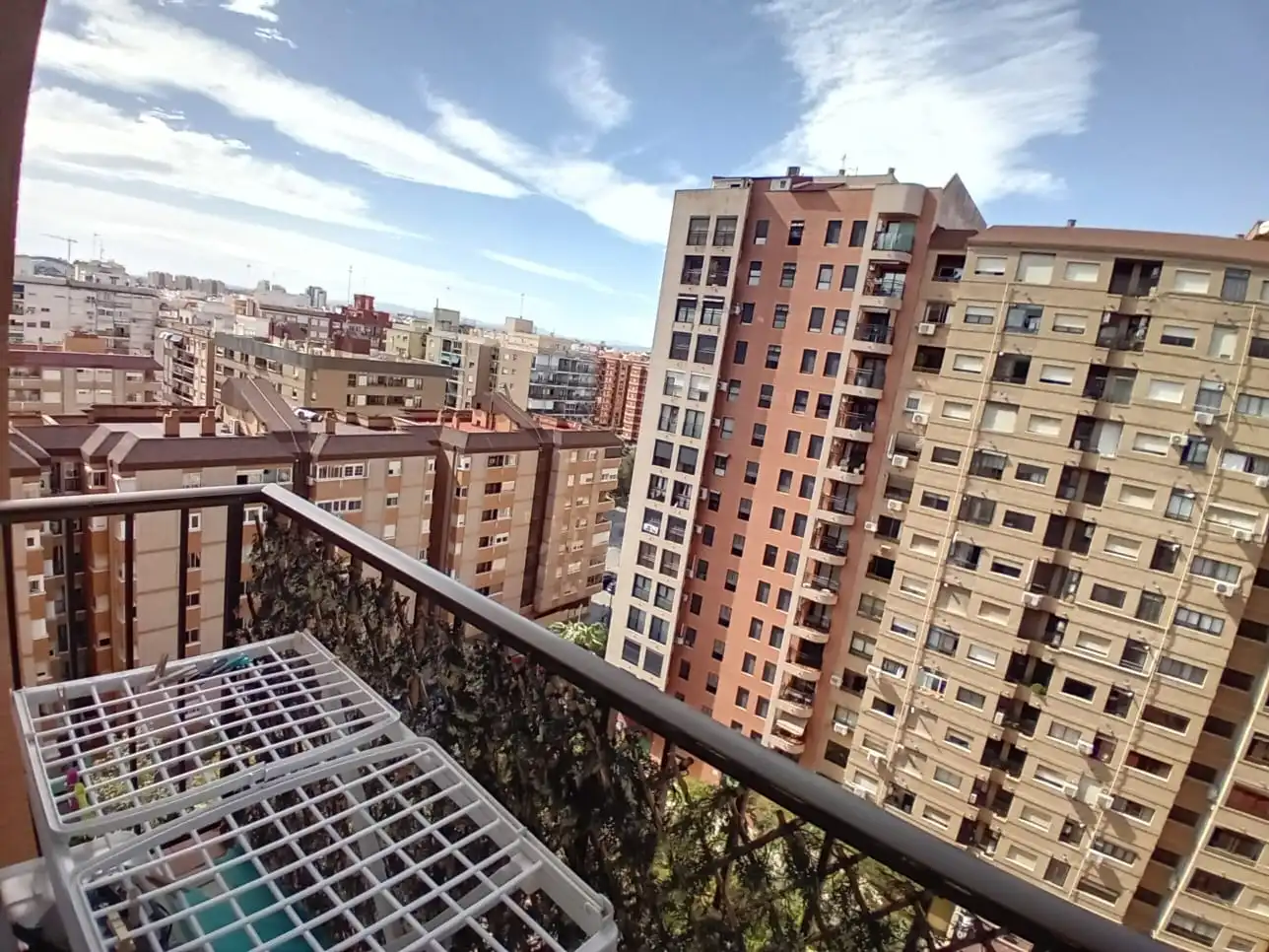 Außenansicht von Wohnung zur Miete in Valencia mit Klimaanlage, Möbliert und Balkon