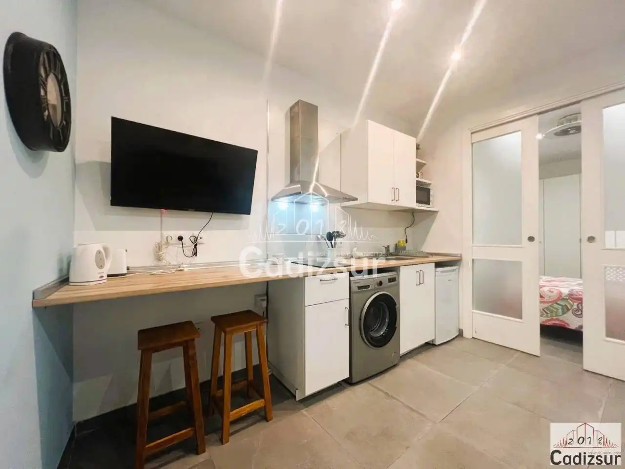 Cuina de Apartament en venda en Cádiz amb Moblat i Balcó