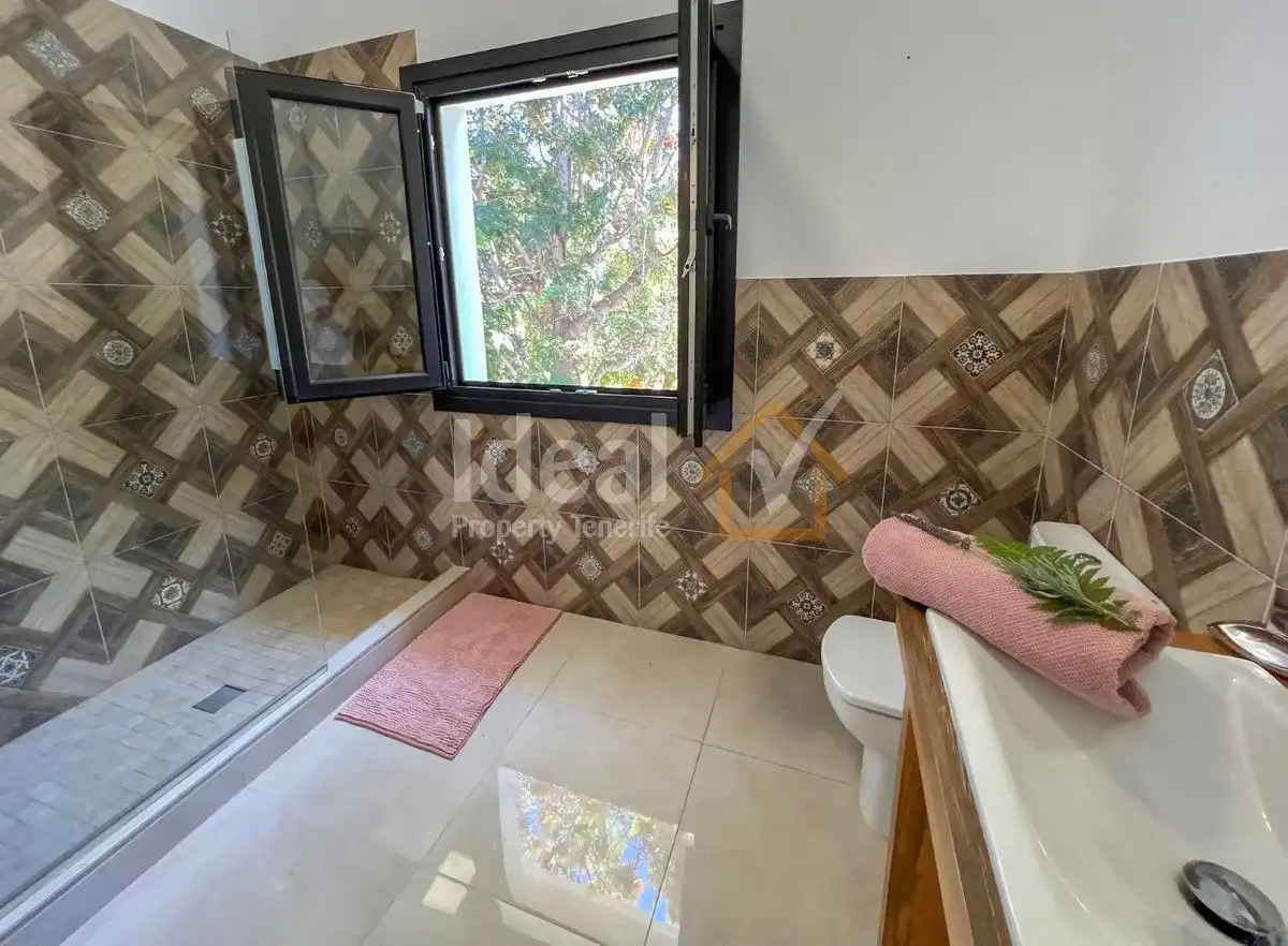 Bathroom of Houses for sale in Güímar  with Private garden, Terrace and Swimming Pool