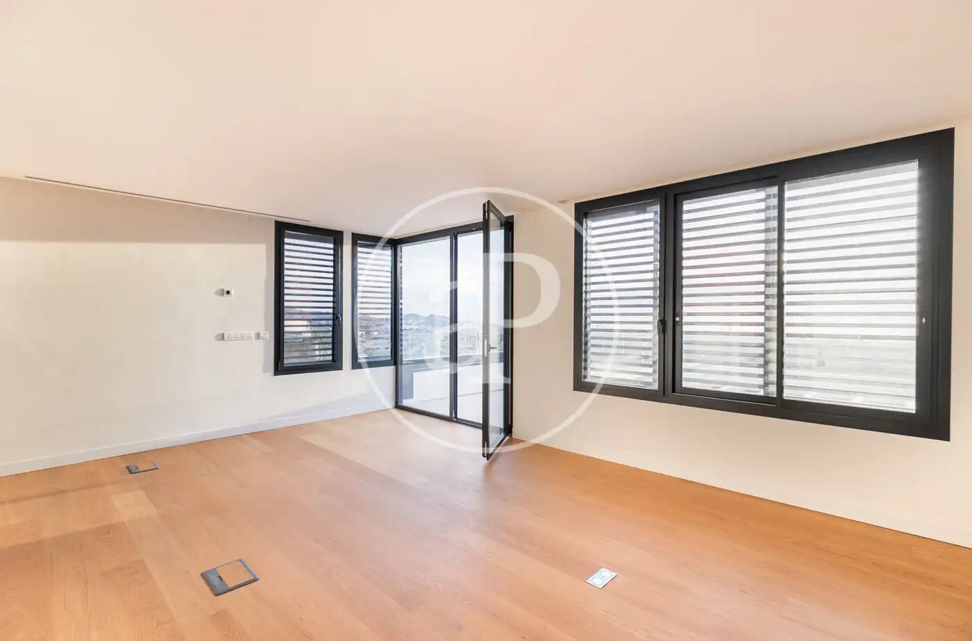Flat for rent in Barcelona  with Air Conditioner, Heating and Private garden