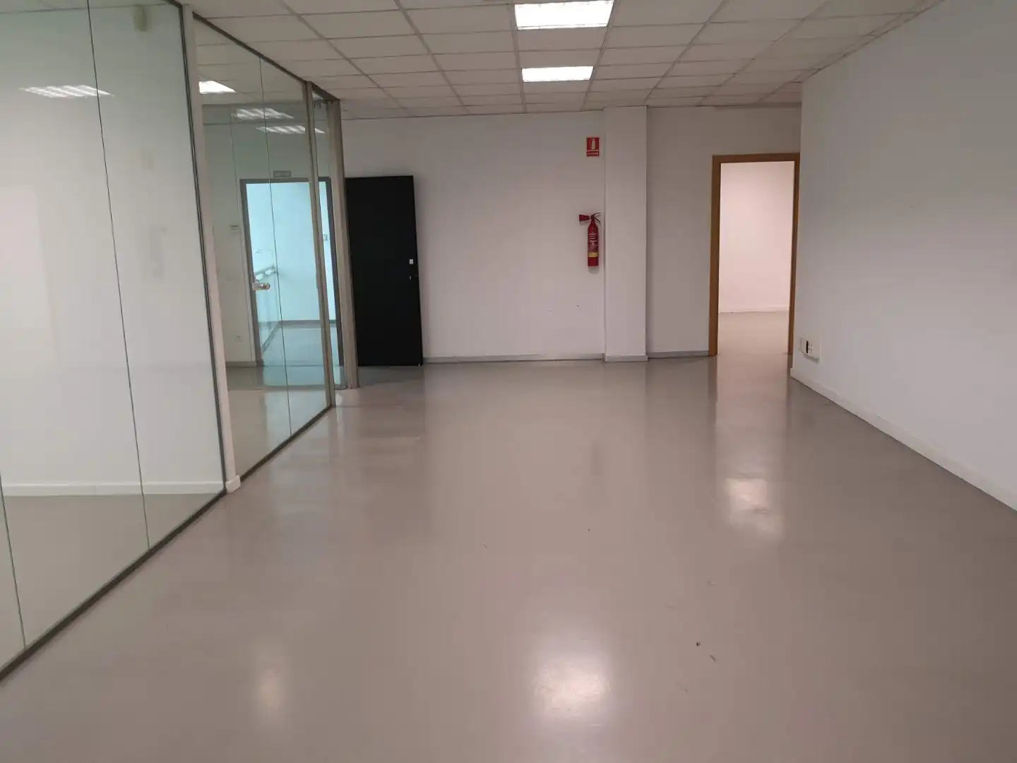 Oficina de lloguer en Maçanet de la Selva amb Aire condicionat, Calefacció i Moblat