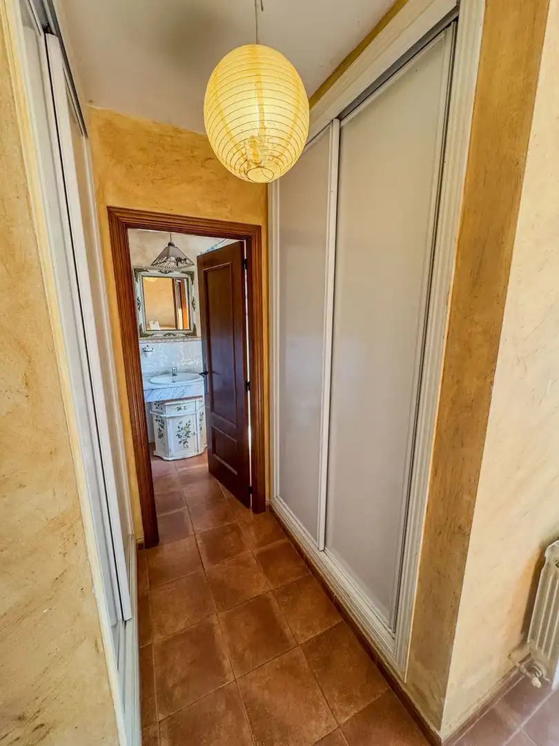 Baño de Casa adosada en venta en Olmeda de las Fuentes con Calefacción y Trastero