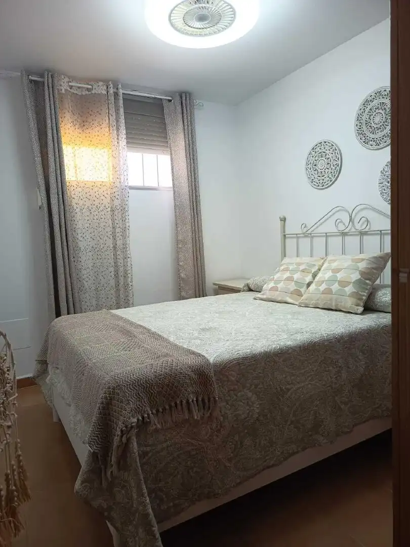Habitación de Planta baja en venta en Rota
