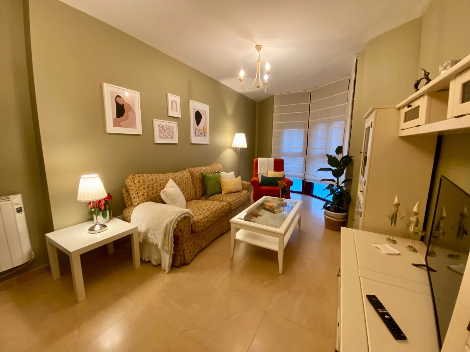 Sala d'estar de Apartament de lloguer en Don Benito amb Aire condicionat, Calefacció i Moblat