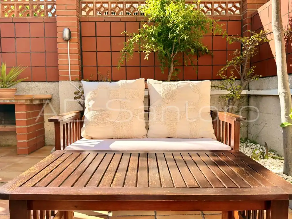Terraza de Casa adosada en venta en Vilanova i la Geltrú