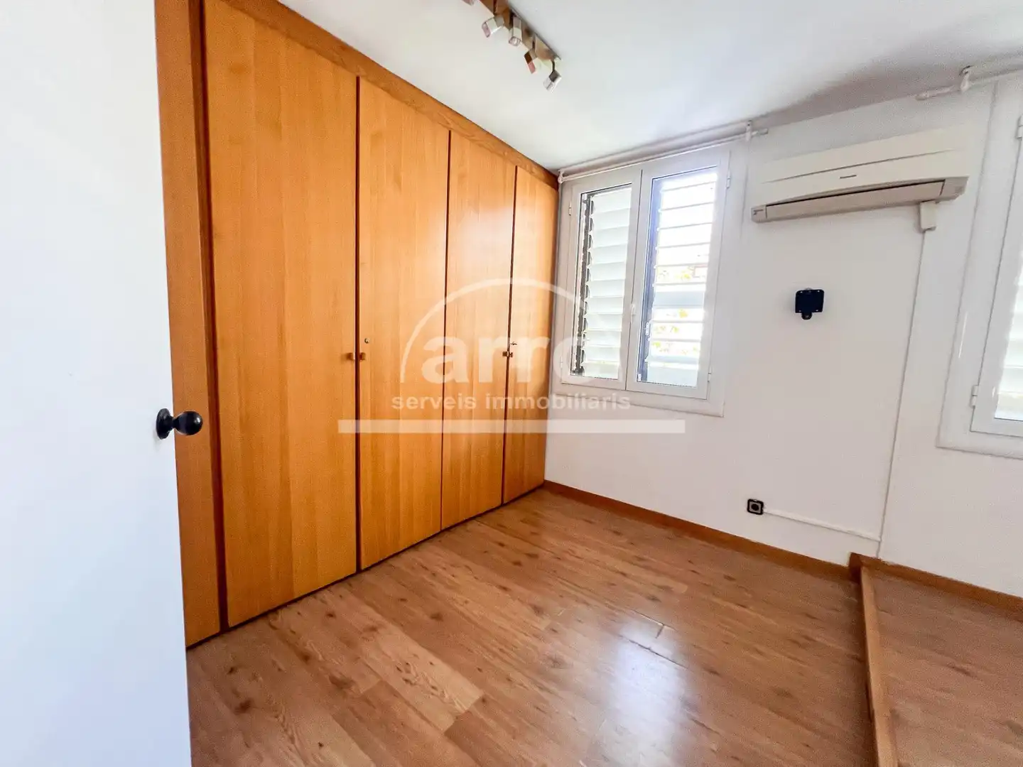 Habitación de Casa adosada en venta en Vilassar de Dalt con Aire acondicionado, Calefacción y Terraza