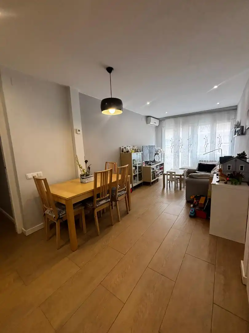 Esszimmer von Wohnung zum Verkauf in Badalona mit Klimaanlage, Heizung und Parkett