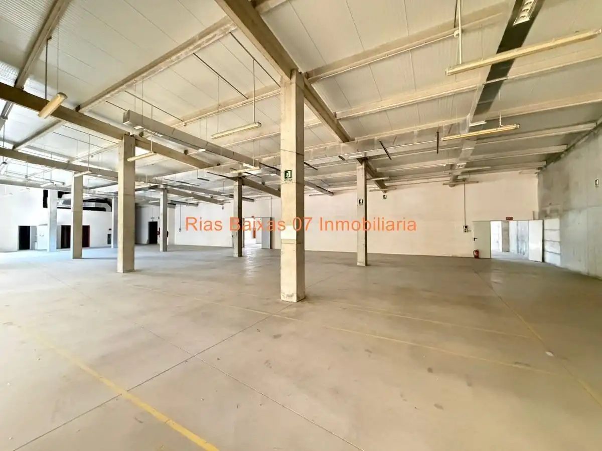 Exterior view of Industrial buildings for rent in Vigo 