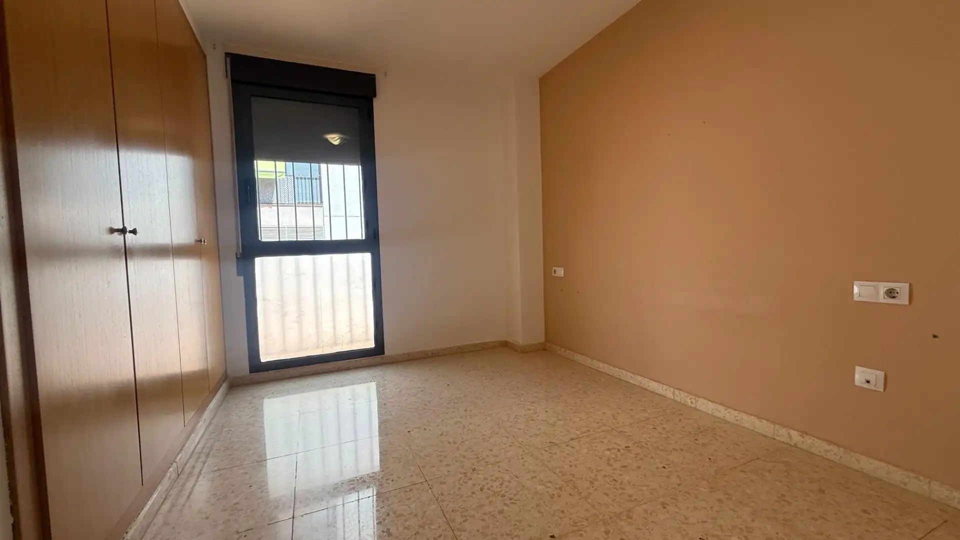 Habitación de Planta baja en venta en Paiporta con Aire acondicionado, Calefacción y Terraza