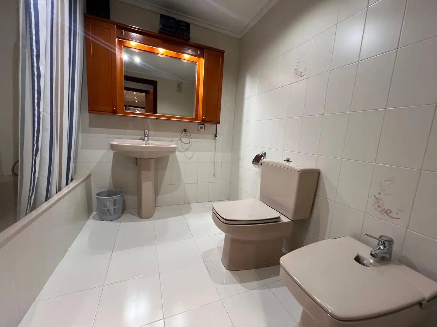 Baño de Piso en venta en Vitoria - Gasteiz con Calefacción, Trastero y Amueblado